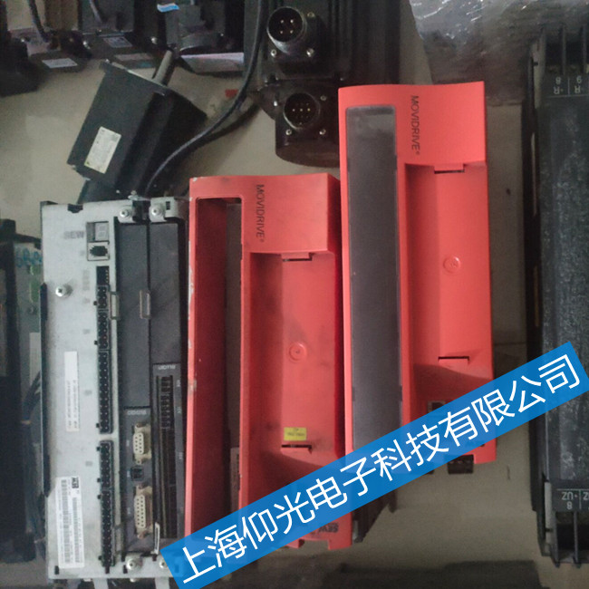 sew伺服驅(qū)動器過電流維修報警代碼顯示01